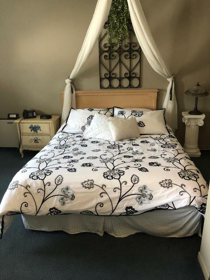 The Bobcaygeon Inn المظهر الخارجي الصورة