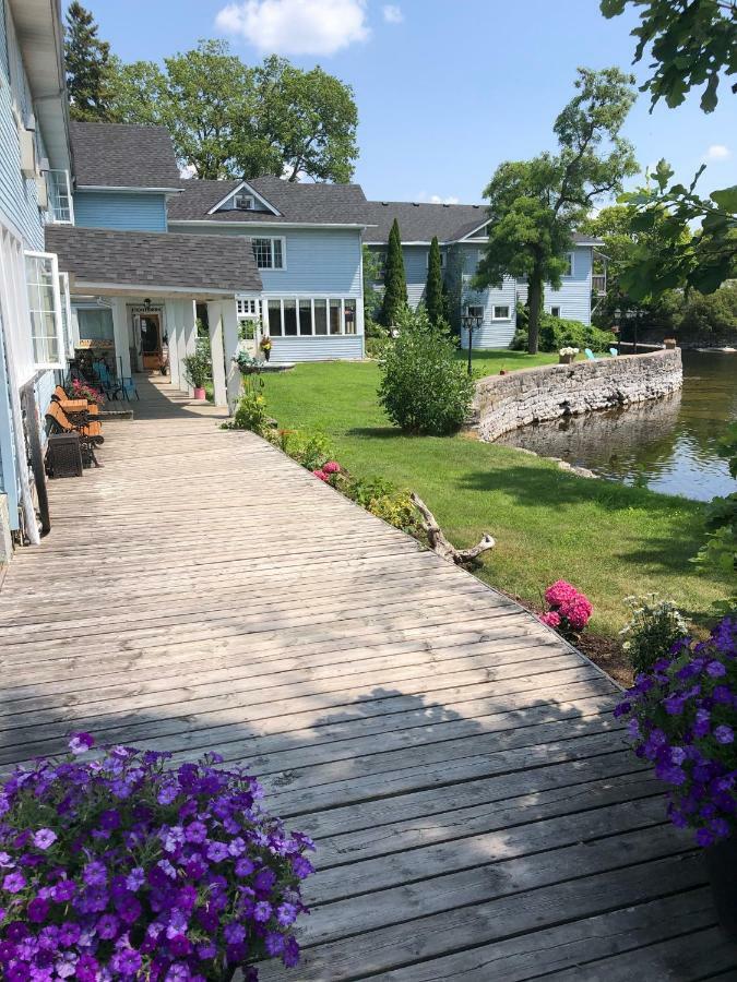 The Bobcaygeon Inn المظهر الخارجي الصورة