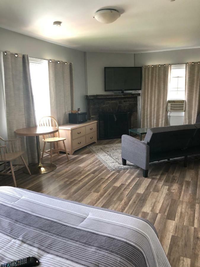 The Bobcaygeon Inn المظهر الخارجي الصورة